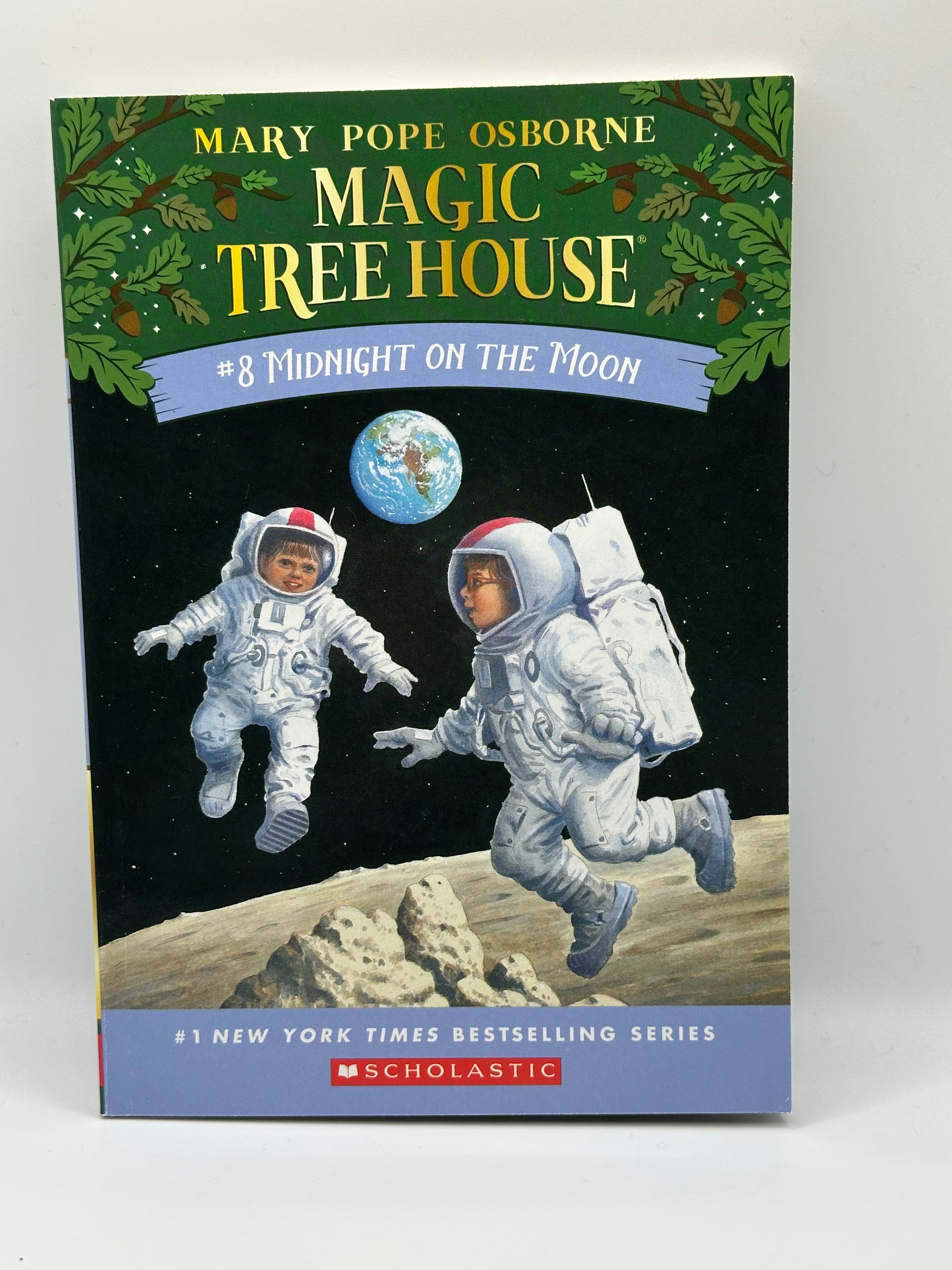 Midnight on the Moon | Mary Pope Osborne