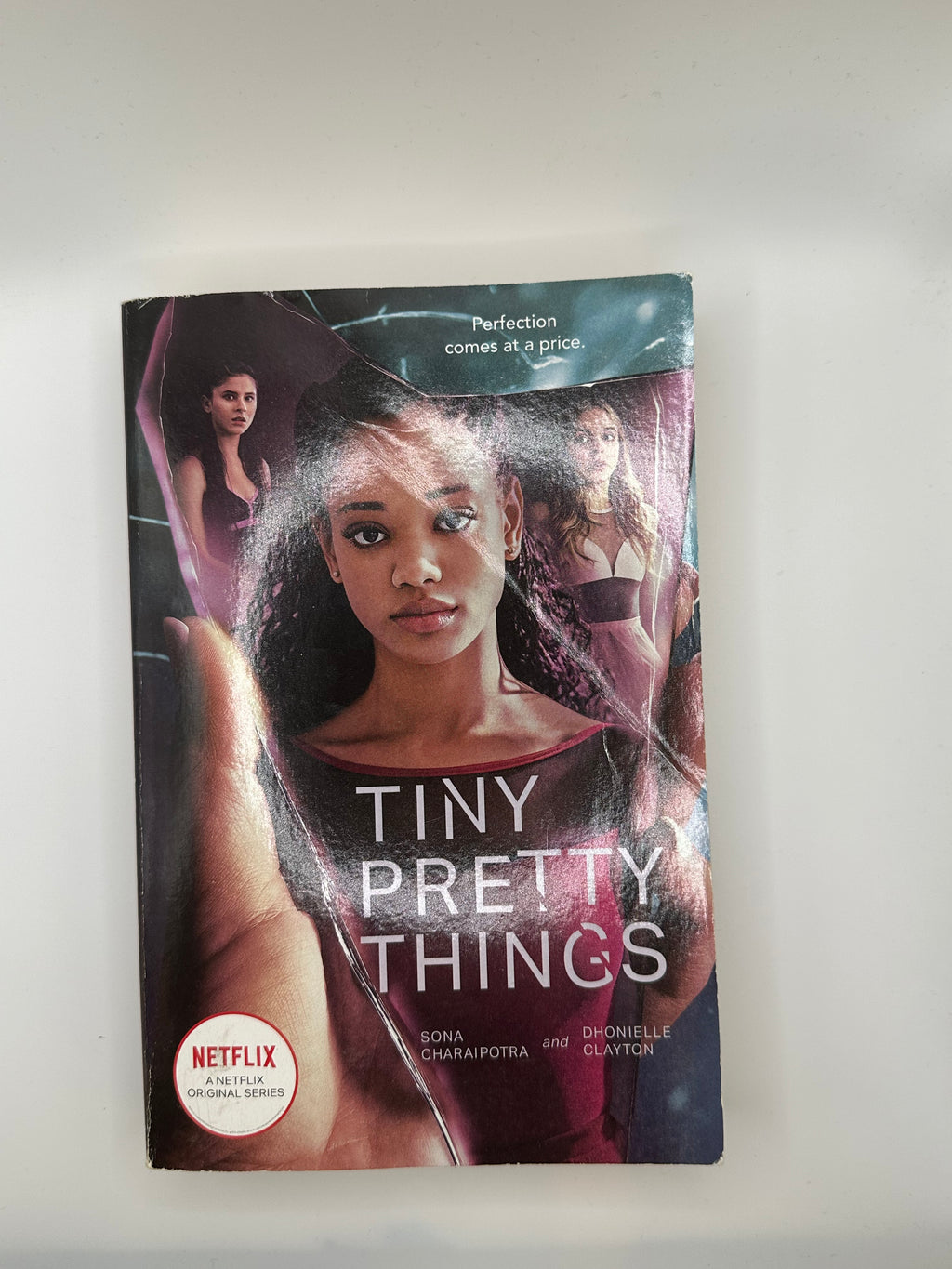 Tiny Pretty Things | Sona Charaipotra & Dhonielle Clayton
