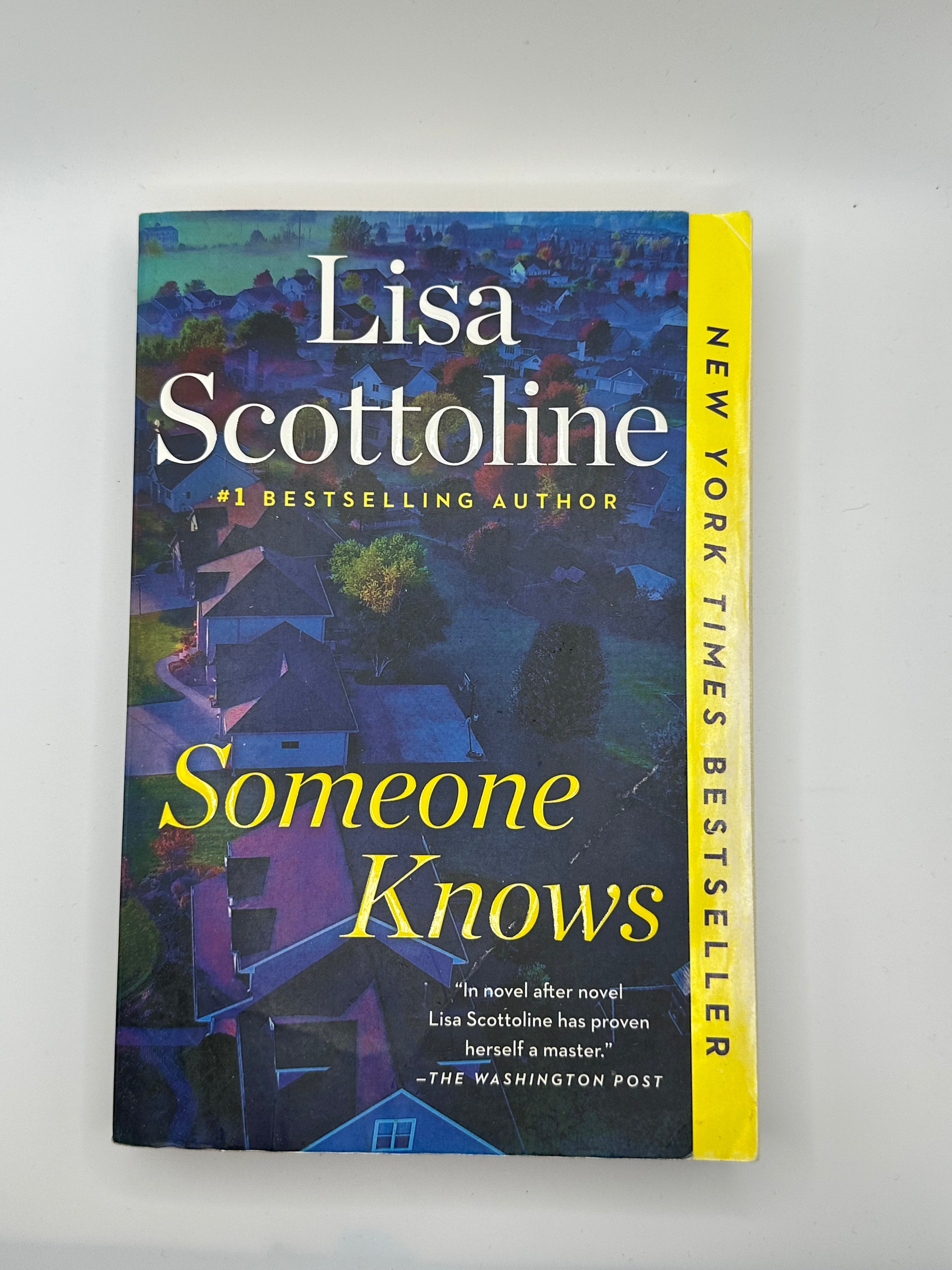 Someone Knows | Lisa Scottoline