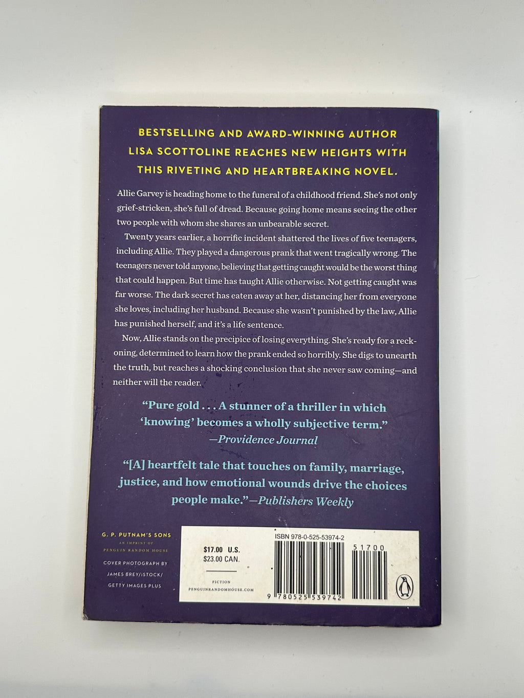Someone Knows | Lisa Scottoline