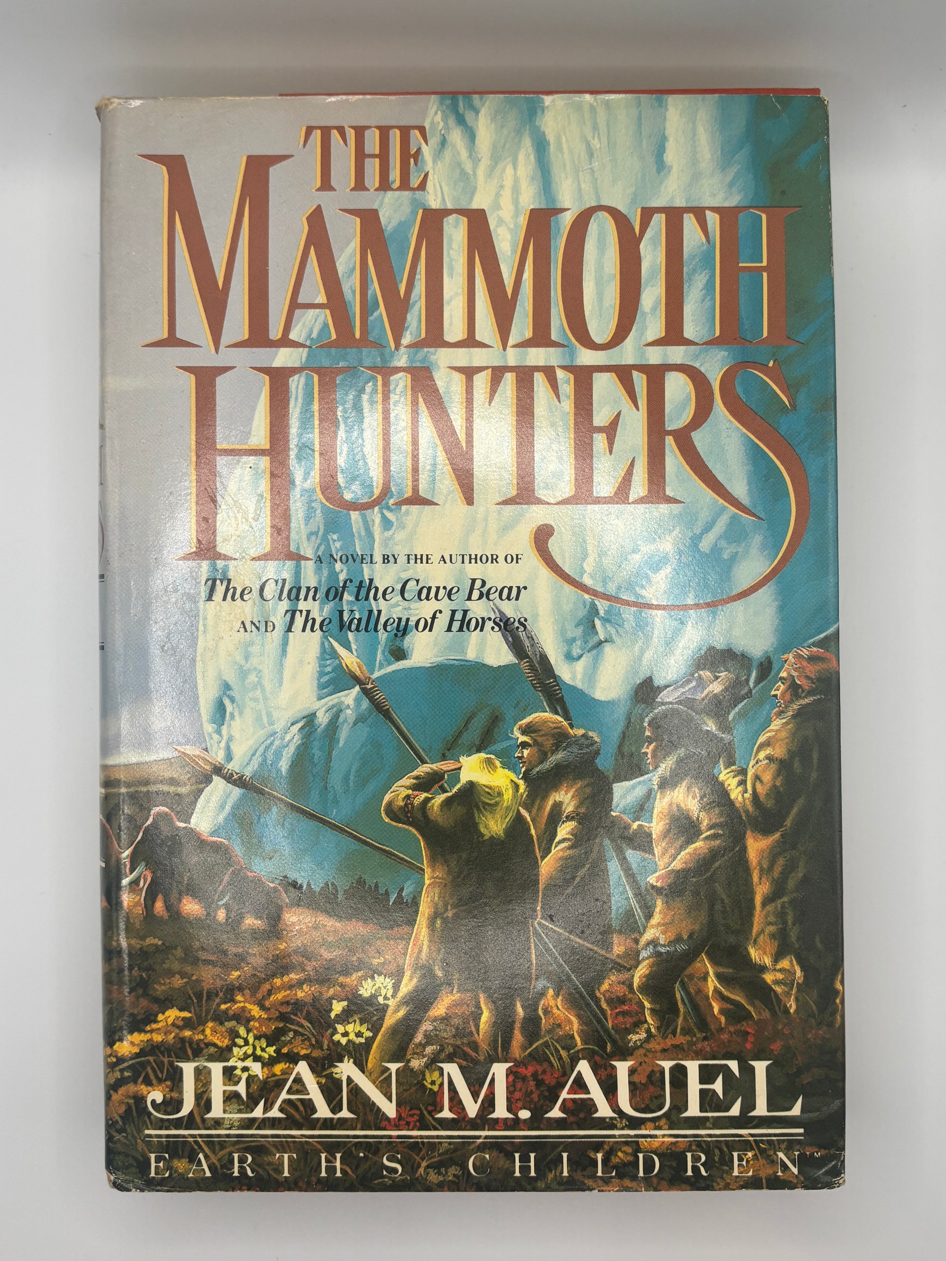 The Mammoth Hunters - The Clan of the Cave Bear and The Valley of Horses | Jean M. Auel