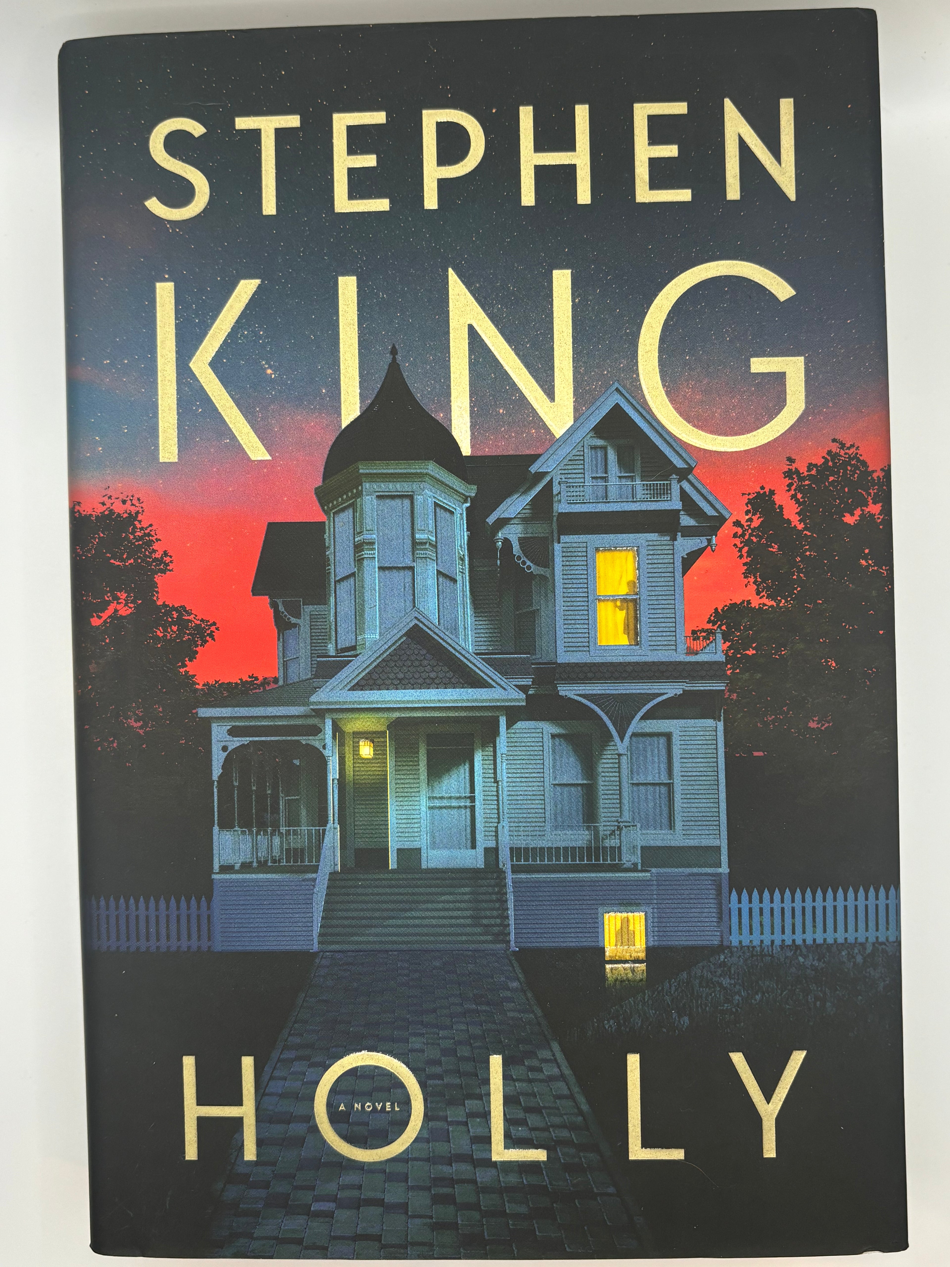 Holly | Stephen King