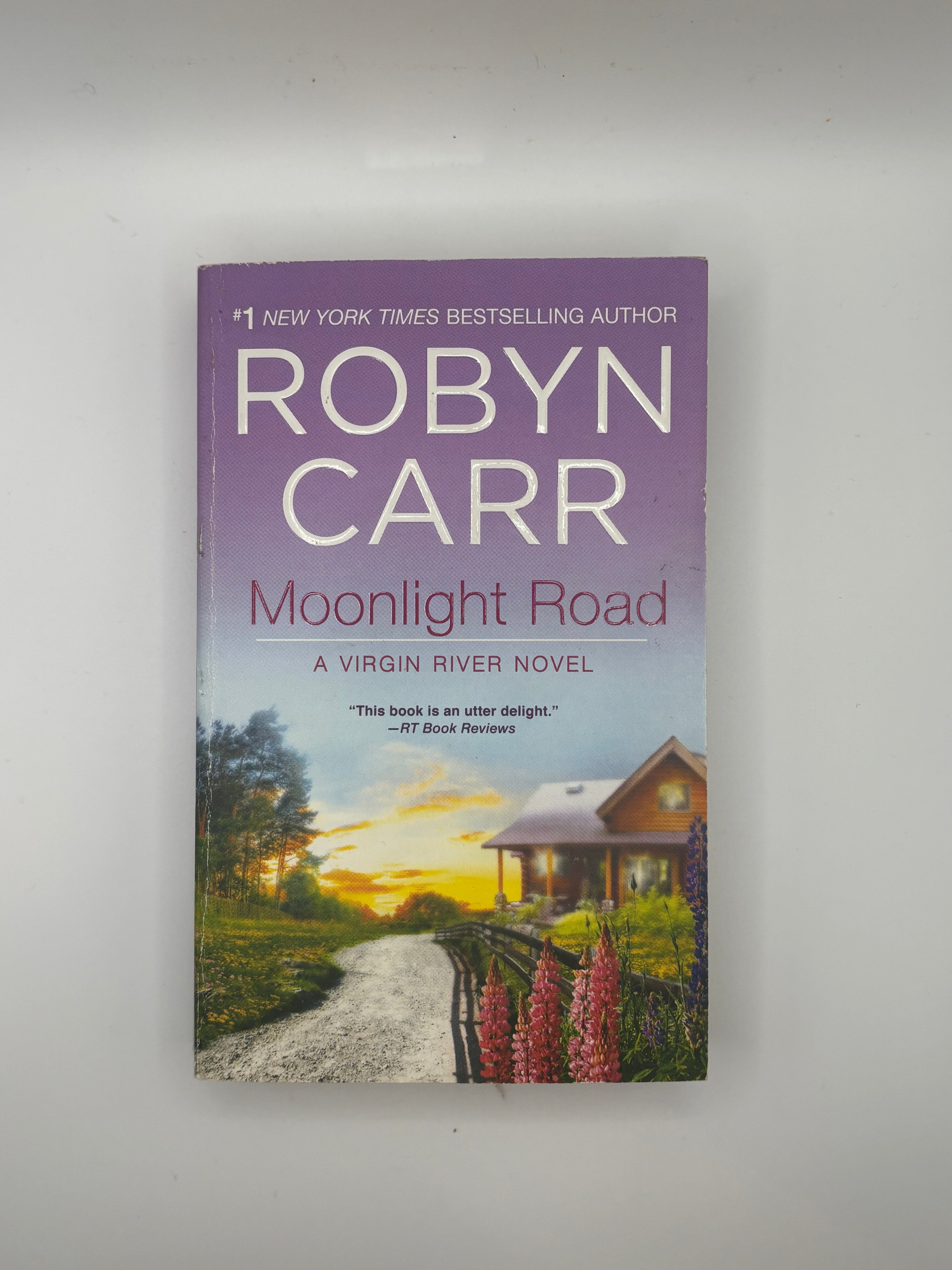 Moonlight Road | Robyn Carr